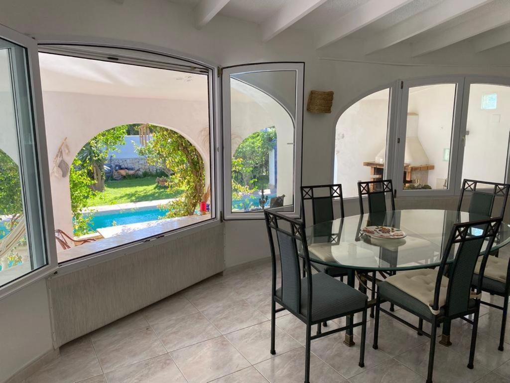 Beautiful Villa With Pool, Barbecue, And Garden خافييا المظهر الخارجي الصورة