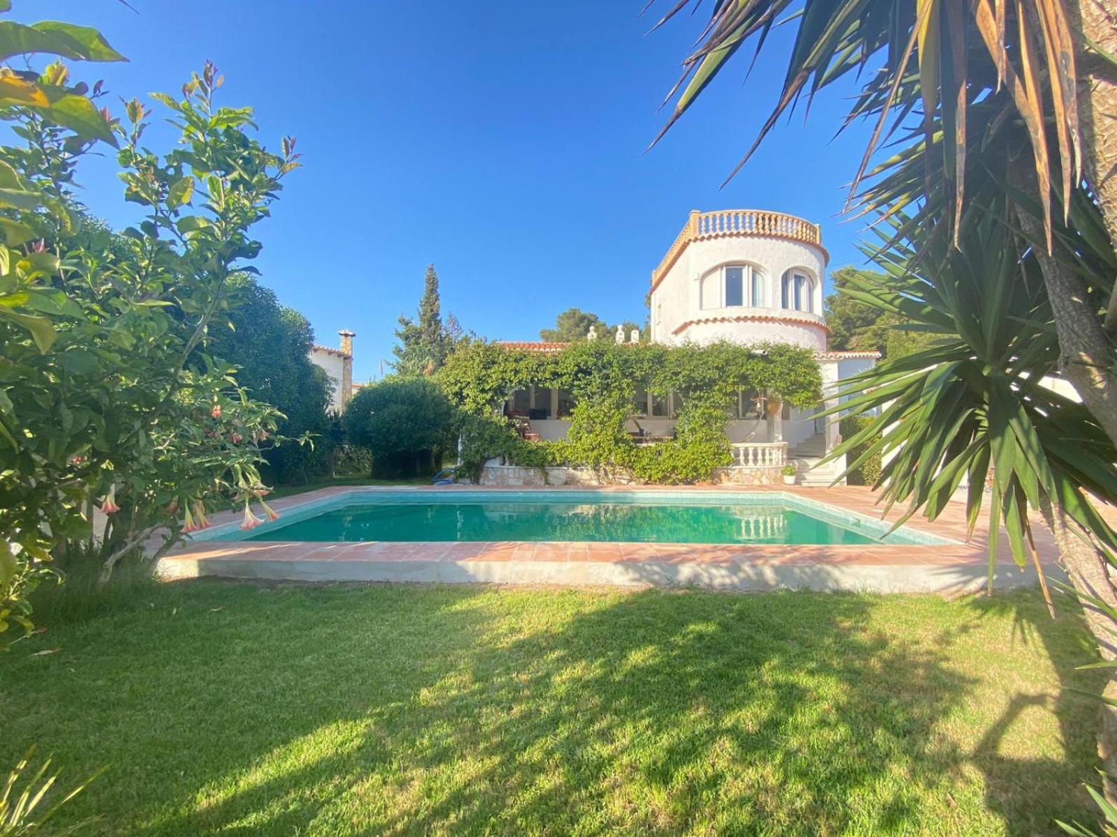 Beautiful Villa With Pool, Barbecue, And Garden خافييا المظهر الخارجي الصورة